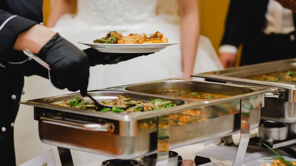 do-you-tip-the-caterer-at-a-wedding-a-delightful-bitefull-catering