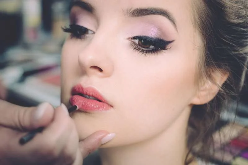 Tipping Wedding Vendors: The Complete List 3 Hair and Makeup Artists - Wedding Vendors - A Delightful Bitefull Catering - Tipping Wedding Vendors - Atlanta GA