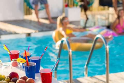 pool party